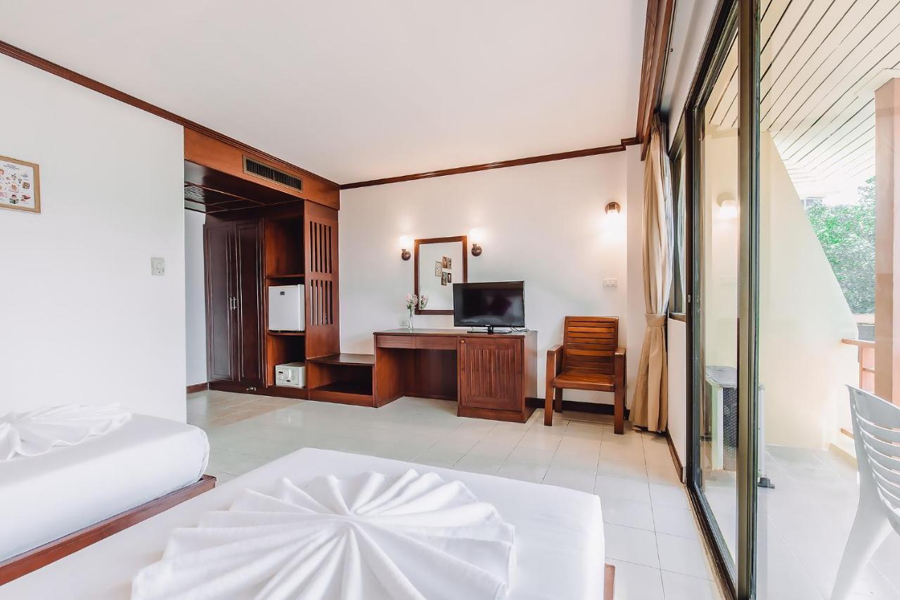 Bauman Ville Hotel Phuket Εξωτερικό φωτογραφία