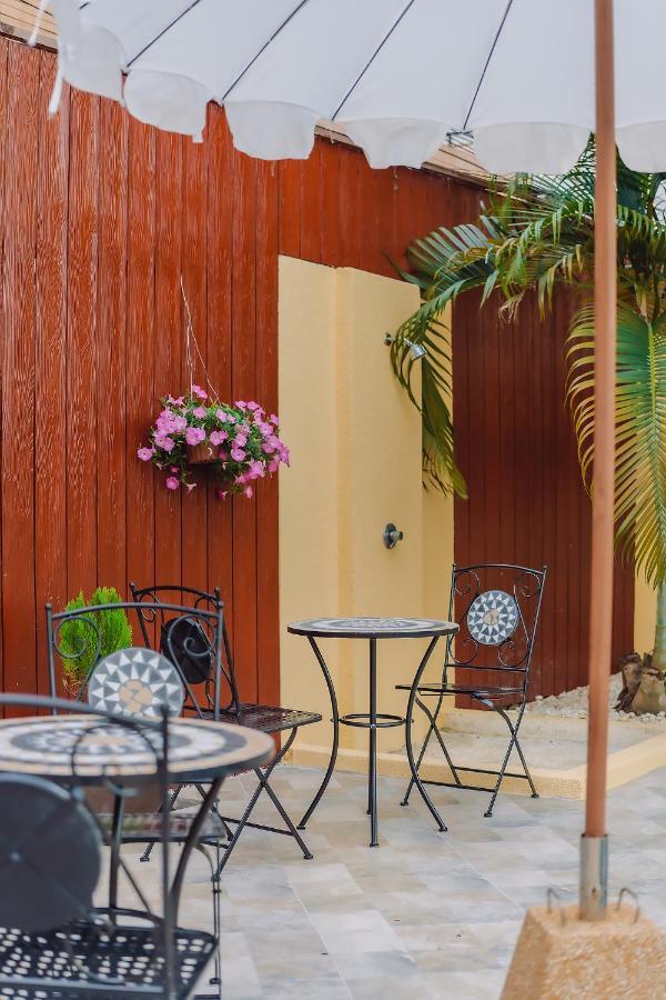 Bauman Ville Hotel Phuket Εξωτερικό φωτογραφία