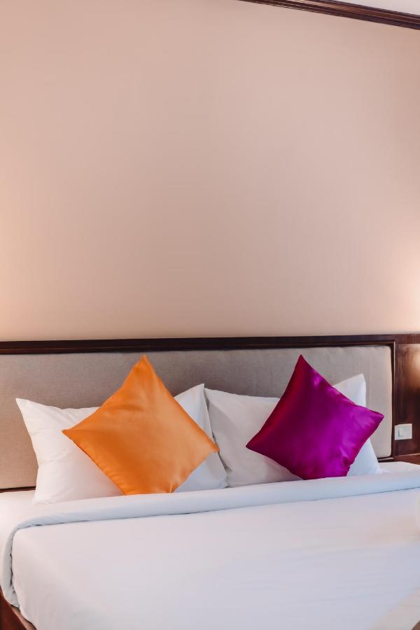 Bauman Ville Hotel Phuket Εξωτερικό φωτογραφία