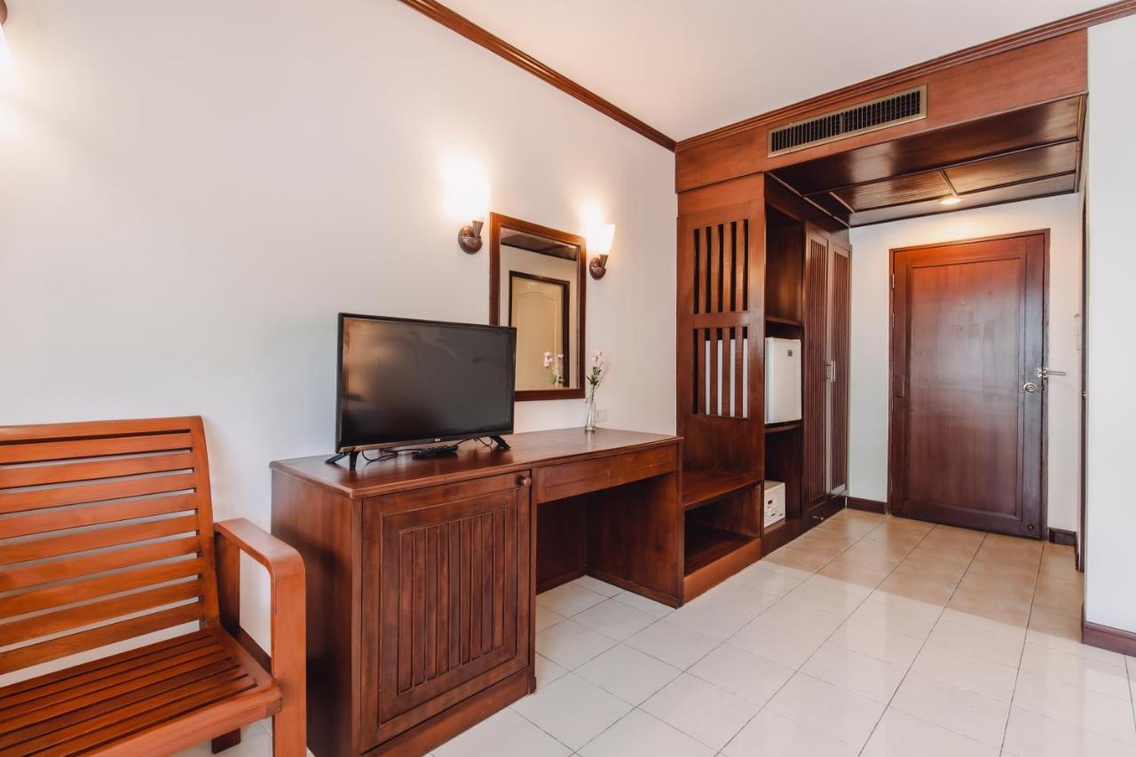 Bauman Ville Hotel Phuket Εξωτερικό φωτογραφία