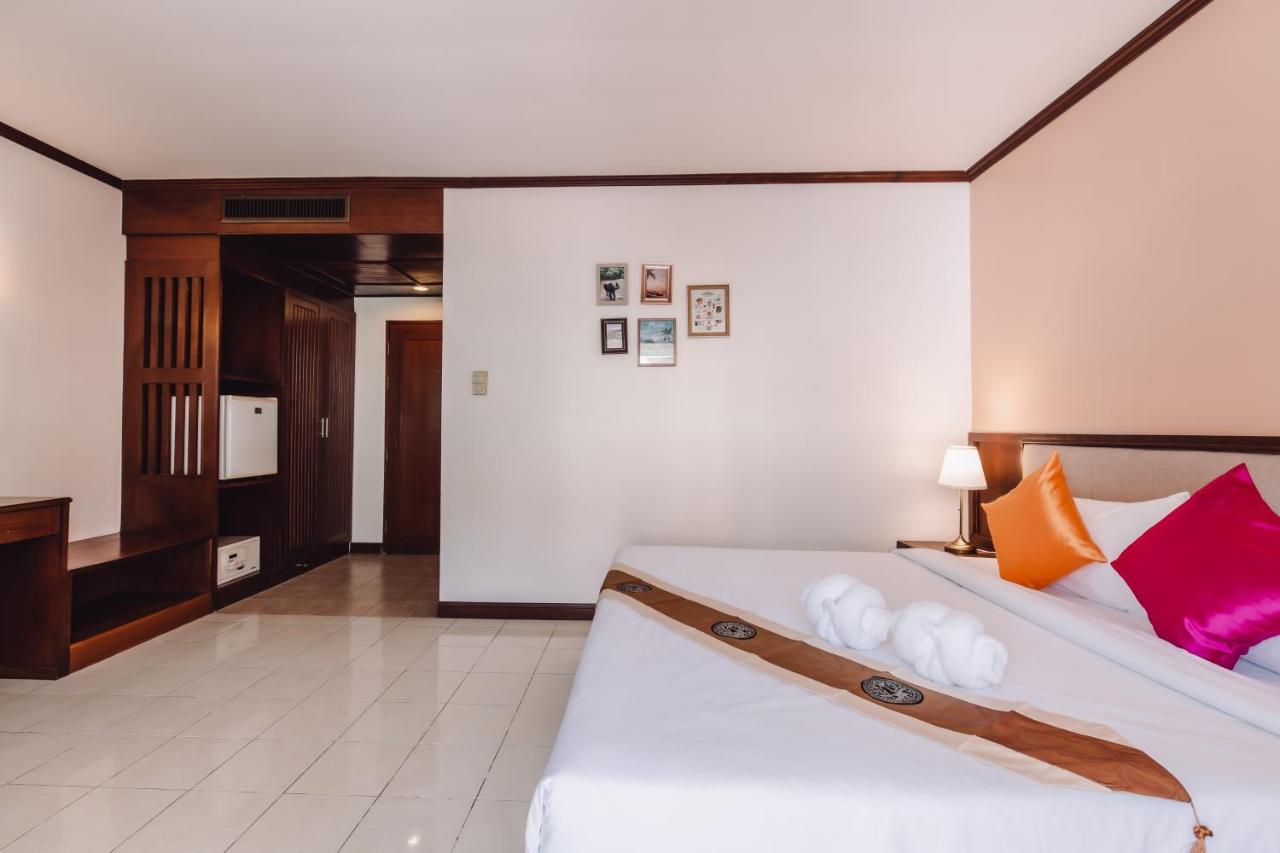 Bauman Ville Hotel Phuket Εξωτερικό φωτογραφία