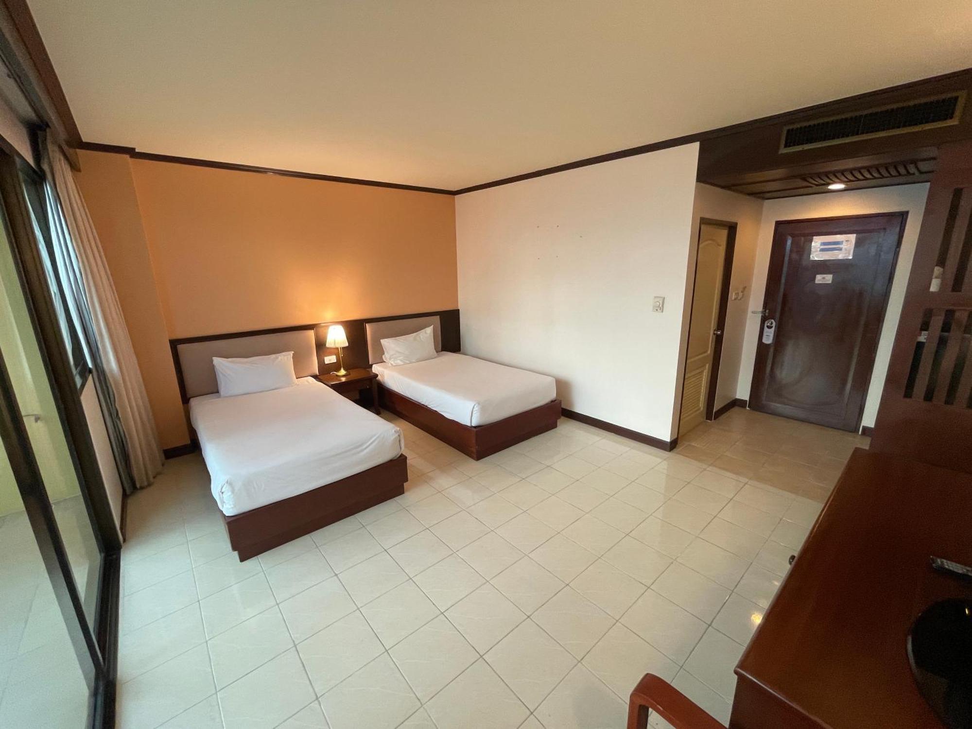 Bauman Ville Hotel Phuket Εξωτερικό φωτογραφία