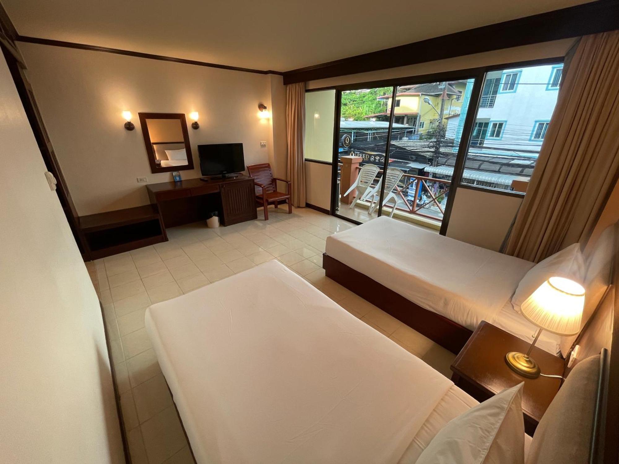 Bauman Ville Hotel Phuket Εξωτερικό φωτογραφία